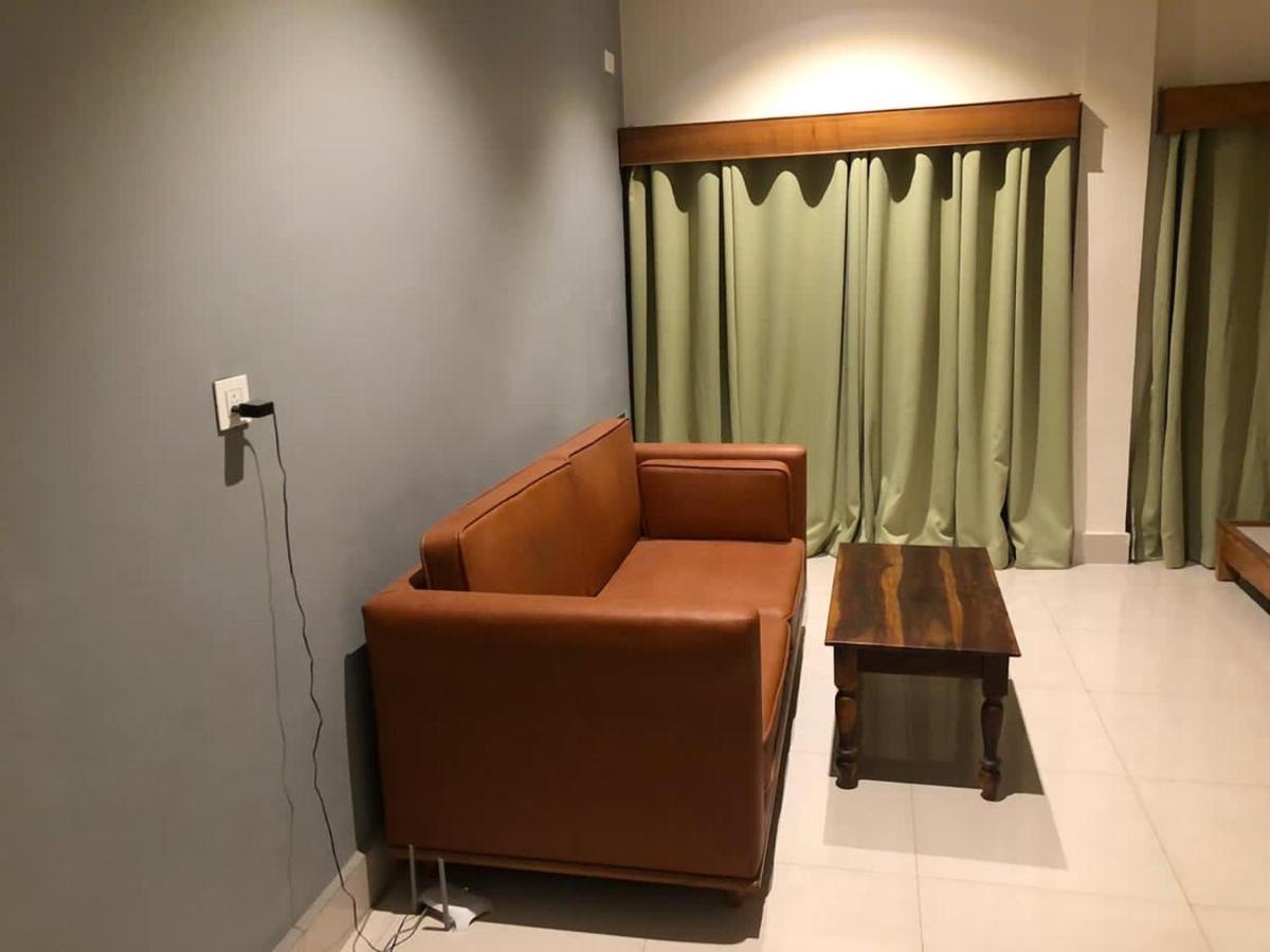 Dakini House Hotel Siliguri Luaran gambar